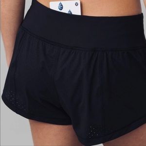 Lululemon Final Lap Short Black Size 6